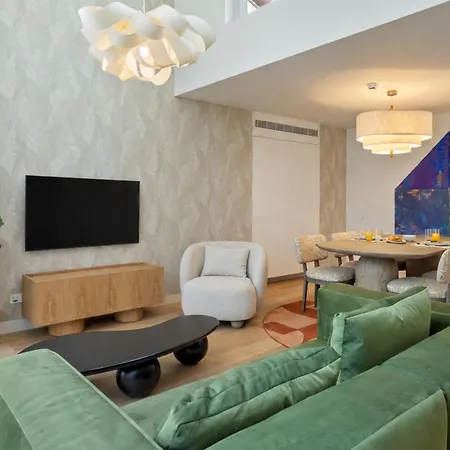 בית נופש Luxury 2-bedroom Townhouse In Principe Real