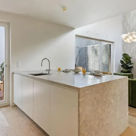 Luxury 2-bedroom Townhouse In Principe Real * ליסבון