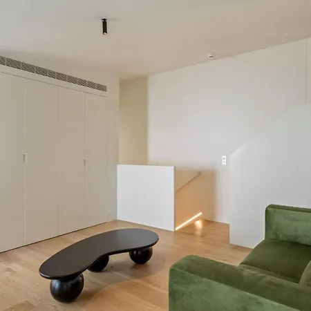 Luxury 2-bedroom Townhouse In Principe Real בית נופש ליסבון