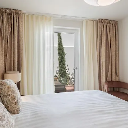 Luxury 2-bedroom Townhouse In Principe Real 別荘 リスボン