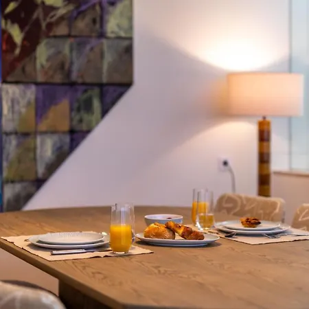 בית נופש Luxury 2-bedroom Townhouse In Principe Real *