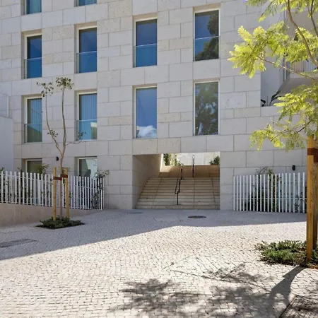 בית נופש Luxury 2-bedroom Townhouse In Principe Real *