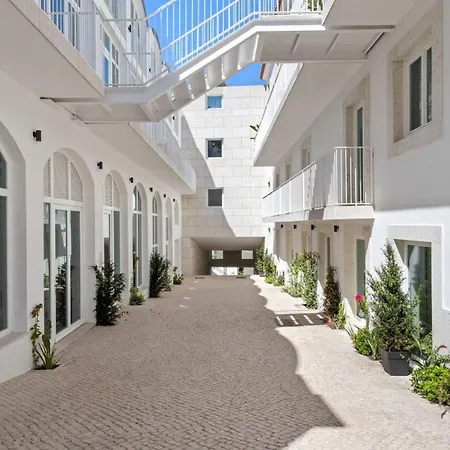 Luxury 2-bedroom Townhouse In Principe Real 別荘