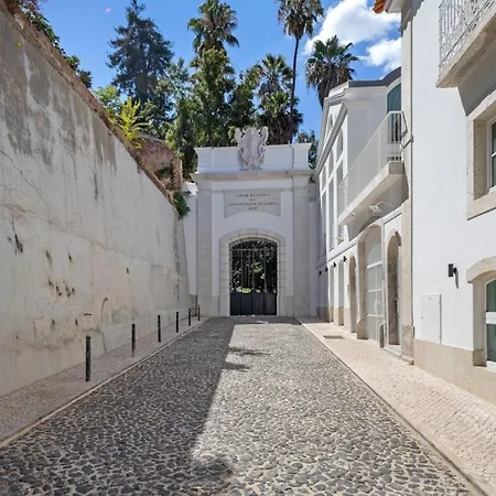 בית נופש Luxury 2-bedroom Townhouse In Principe Real
